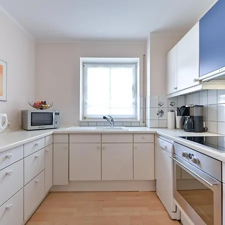 Neuschwansteinblick 121 *